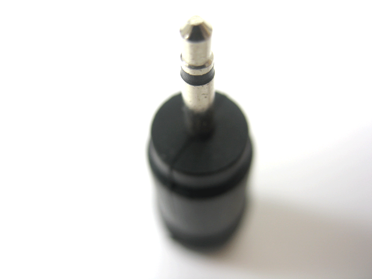 2.1mm x 5.5mm to 2.5mm Male Audio DC Power Plug Adaptor