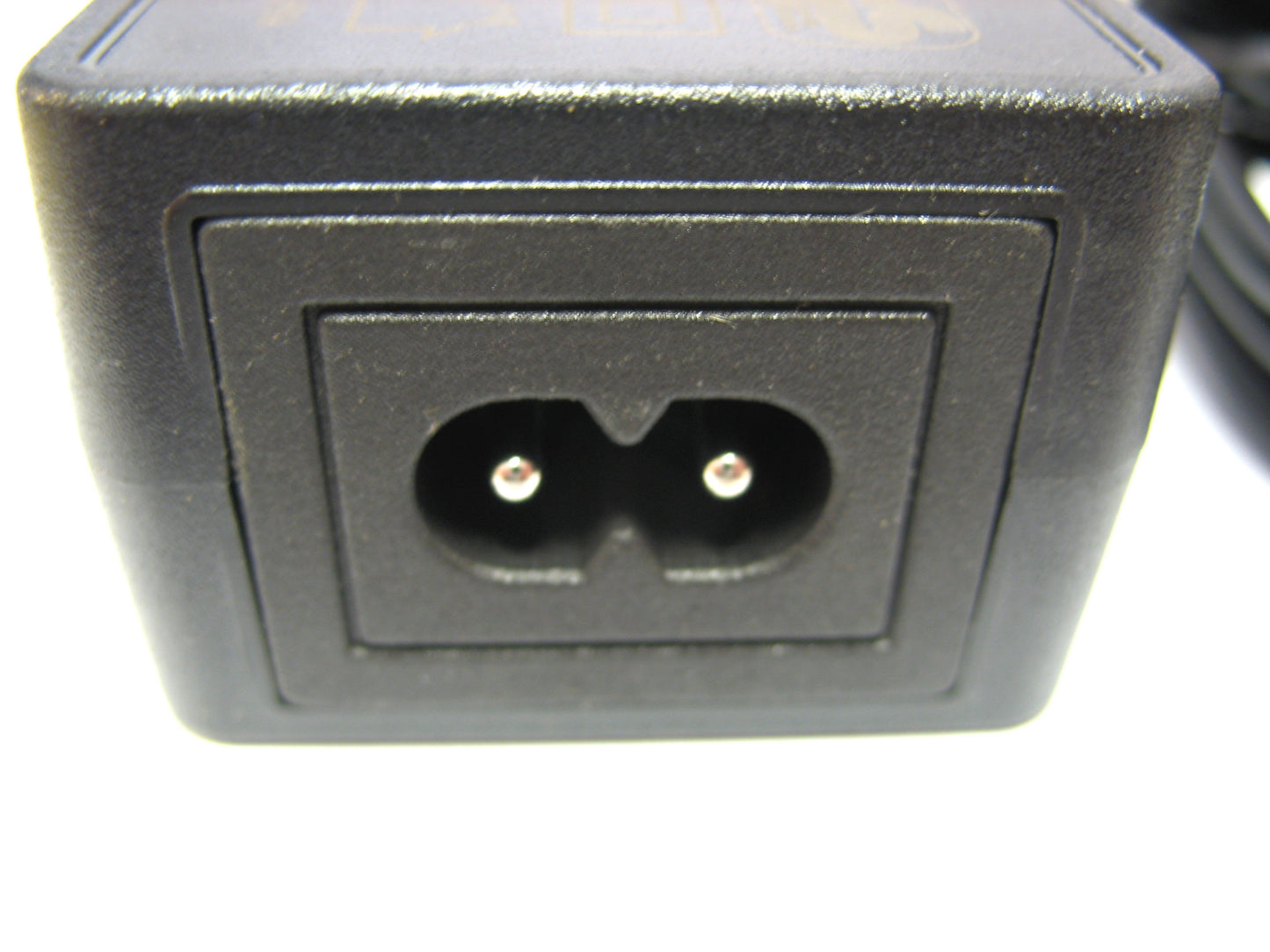 1500ma (1.5a) 28v 42w Mains Regulated Switch Mode AC/DC Desktop Power Adaptor