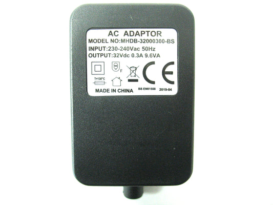300ma (0.3a) 32v 9.6VA AC/DC Power Adaptor With Built In Socket
