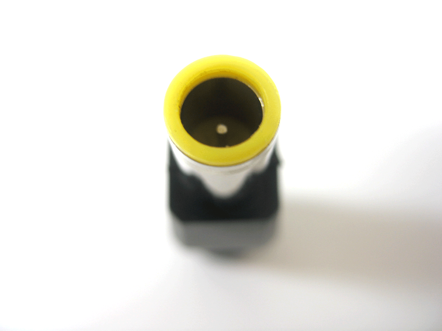 2.1mm x 5.5mm to 7.9mm Yellow DC Power Plug Adaptor
